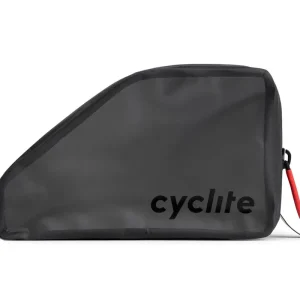POUCH / 02 Finale Aktion