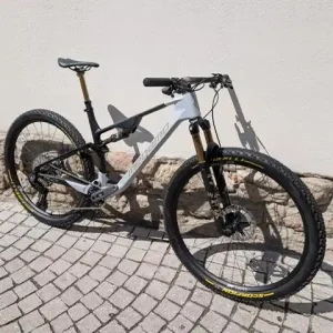 TRACK RACE - Custom Top-Preis