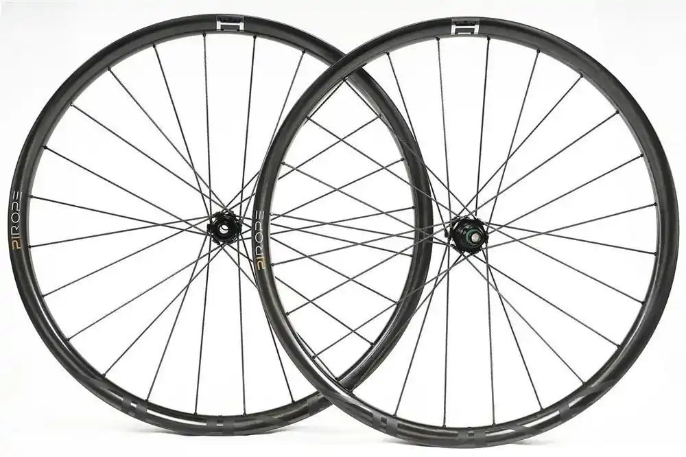 Neu "Road/Gravel Light" - DUKE Baccara WRX 27 - Sram XDR