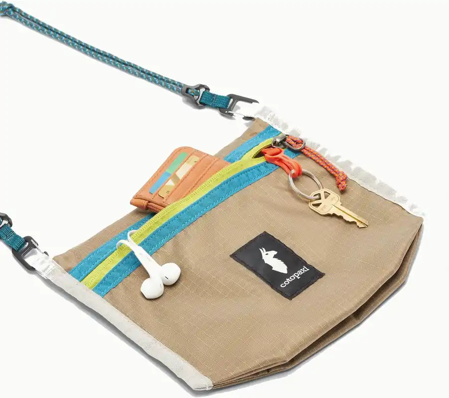 Lista 2L Lightweight Crossbody Bag Echt