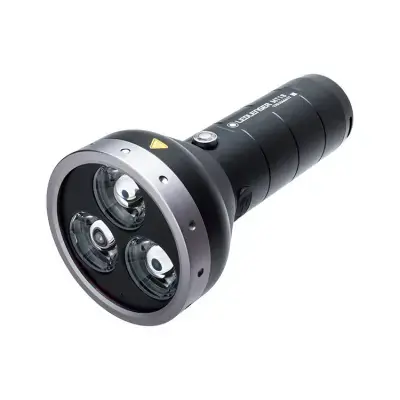 Neu Im Sortiment Ledlenser MT18 Stablampe